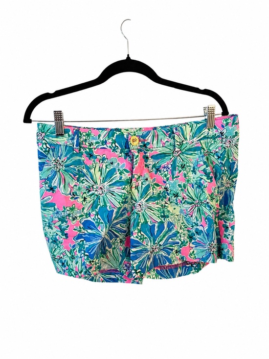 Lilly Pulitzer Pants - Bright, colorful Lilly Pulitzer floral shorts in women’s size 4 🌺